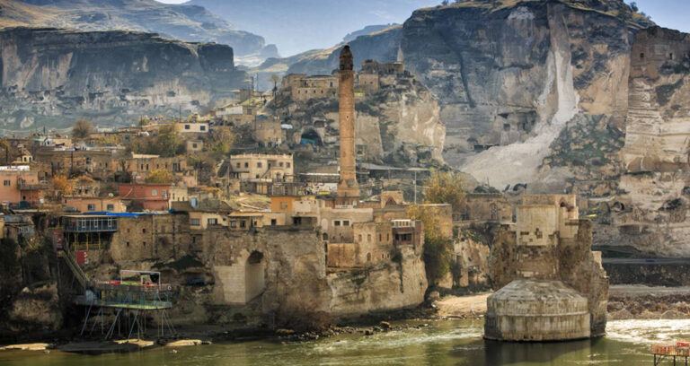 Hasankeyf Featured