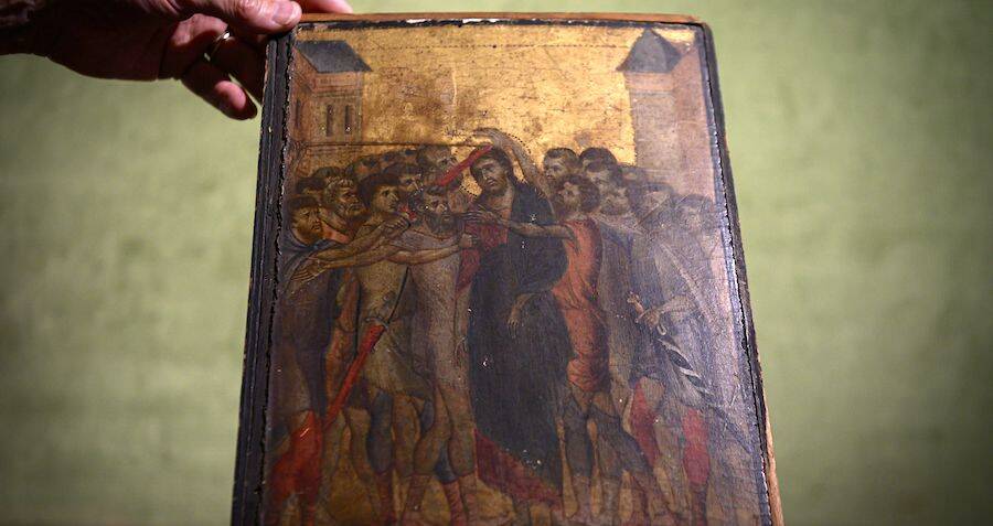 Woman Learns The ‘Fake’ Renaissance Painting She Kept Over Her Stove Was Actually A 700-Year-Old Masterpiece