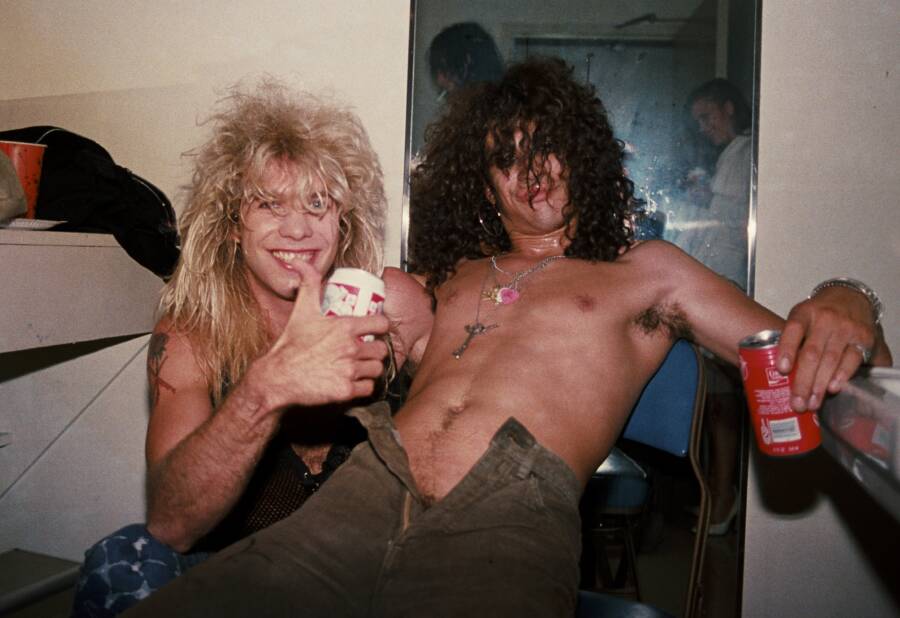 Motley Crue Photos - Pictures of Motley Crue Partying and Playing Music in  the 1980s