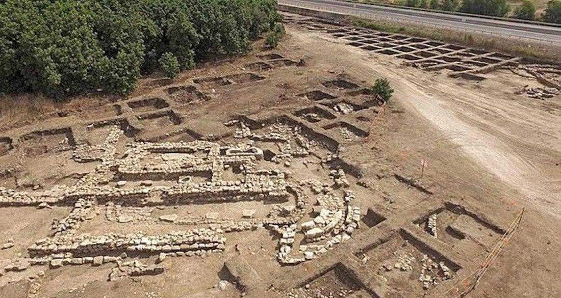5,000-Year-Old 'Early Bronze Age New York' Excavated In Israel