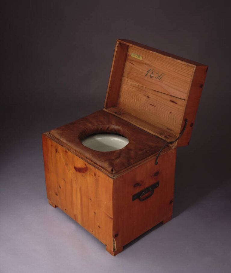 Groom Of The Stool The Royal Toilet Attendant With Unexpected Power