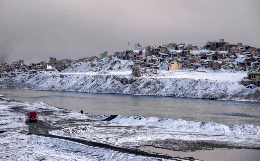 Snow Blankets Iraq For Just The Second Time In 100 Years