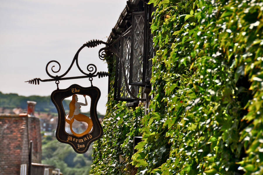 Mermaid Inn Sign