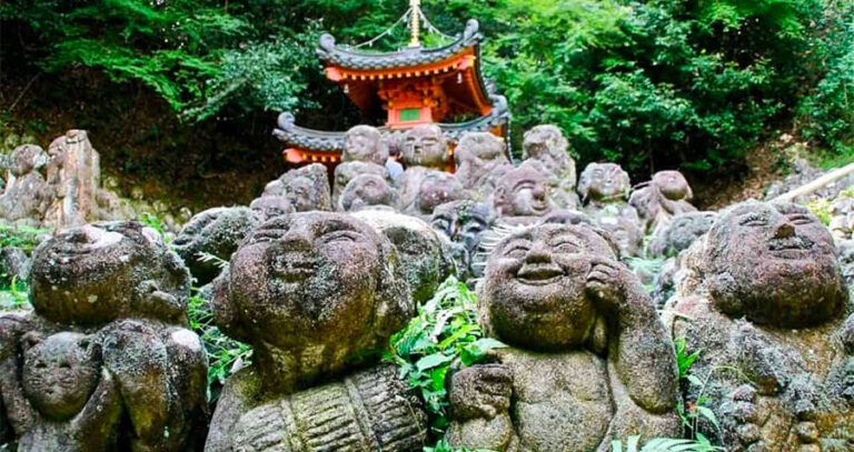 Otagi Nenbutsu Ji Statues