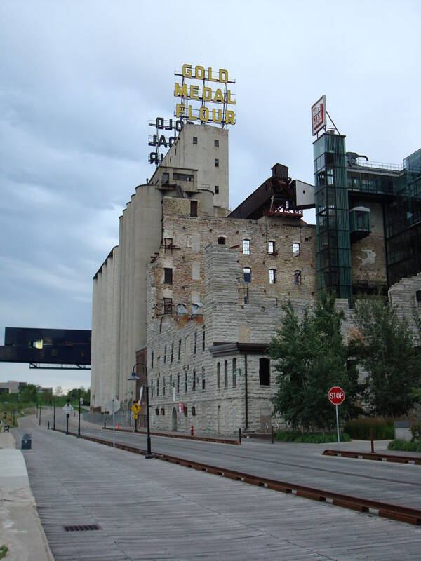 How Flour Dust Caused The Washburn Mill Explosion