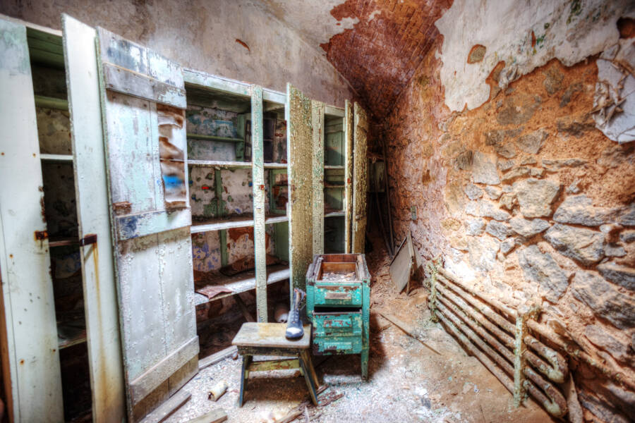 Prison Guards Locker Room