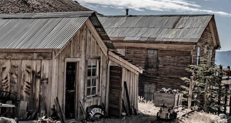 Derelict Cerro Gordo Cabins
