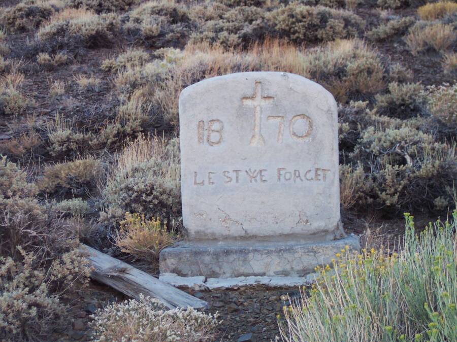 Old Grave At Cerro Gordo