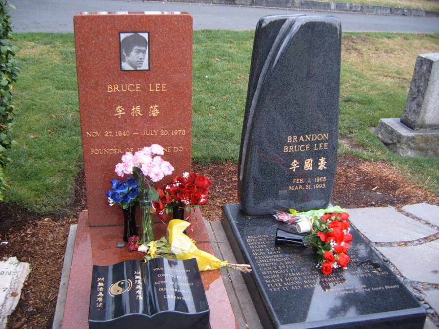 The Graves Of Bruce And Brandon Lee