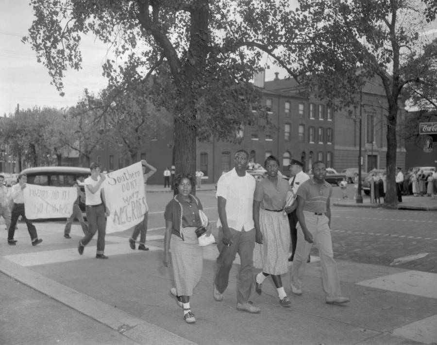 Photos That Reveal The Anti Civil Rights Movement In 1960s America