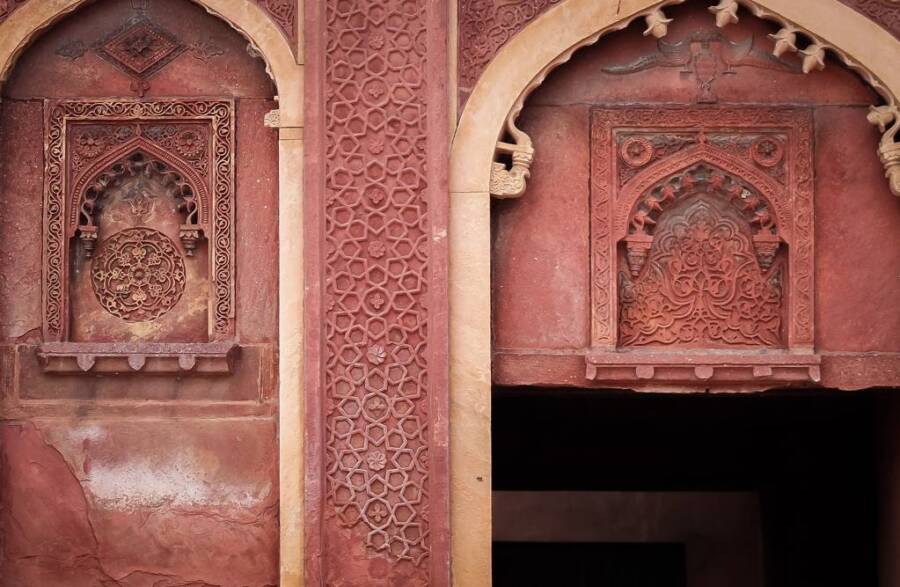 Design Details On Jahangiri Mahal