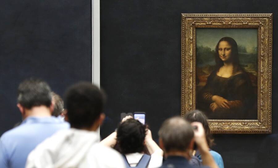 A Hidden Drawing Lies Beneath the 'Mona Lisa,' New Ultra-High