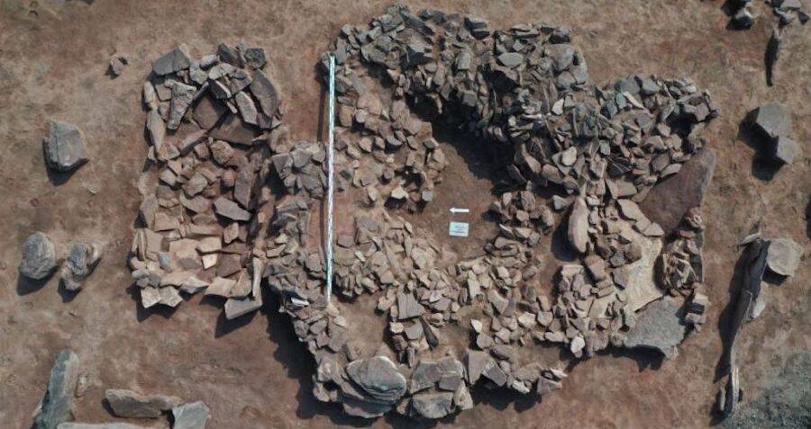 Ancient Siberian Grave Holds Remains Of Scythian Warriors And Weapons