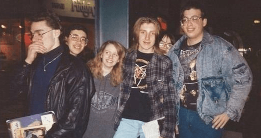 Grunge Fashion: The History Of Grunge & 90s Fashion