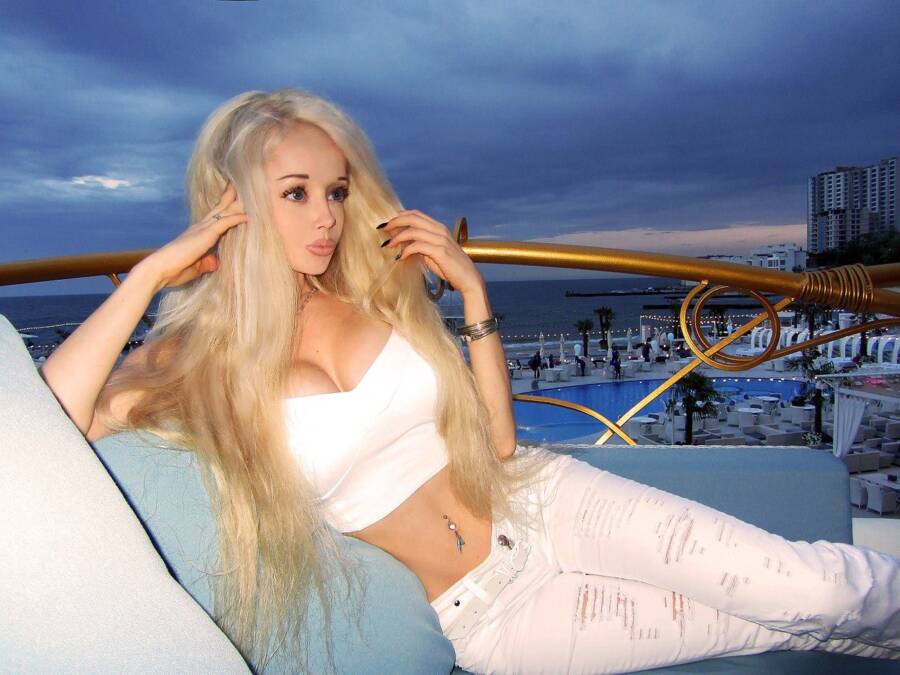 Human Barbie Doll Valeria Lukyanova Before And After