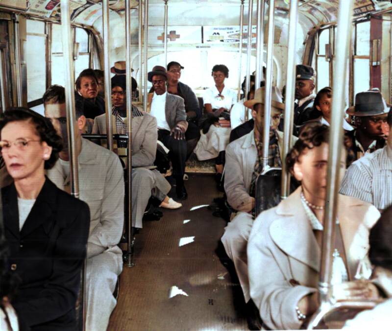 segregated-bus-in-jim-crow.jpg