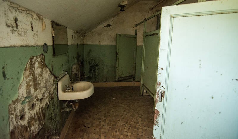 Asylum Bathroom