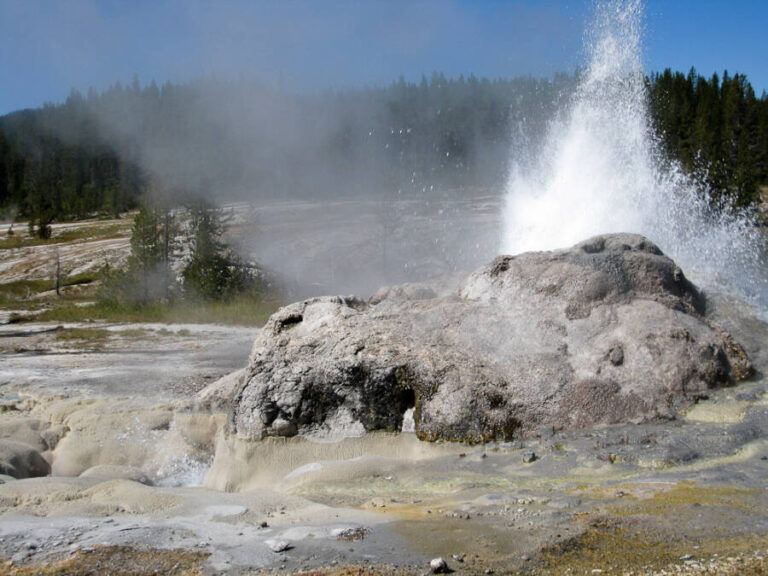 Man Banned From Yellowstone For Frying Chicken In Hot Spring