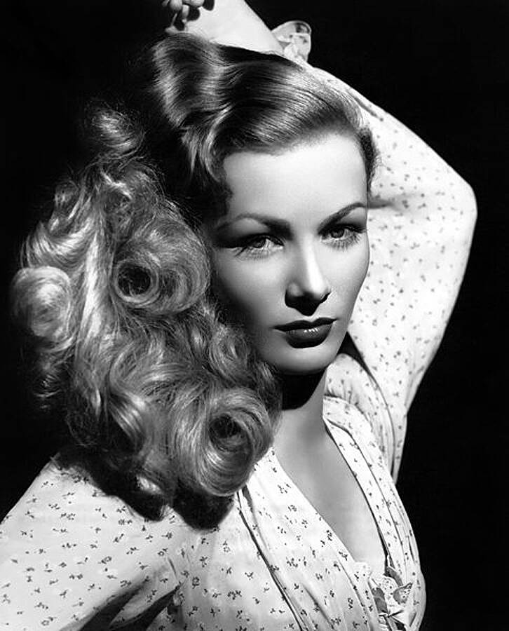 Veronica Lake Headshot