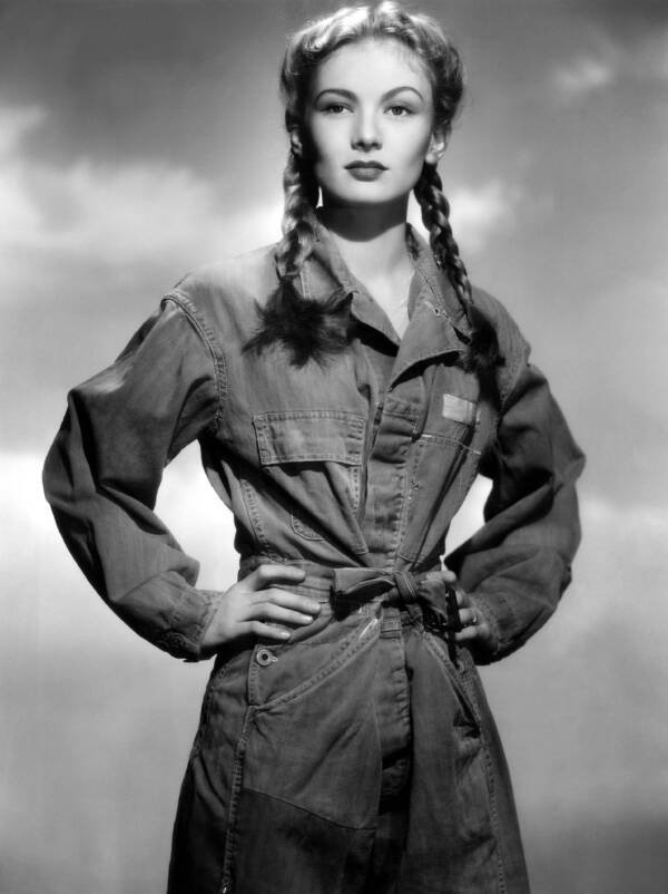 Veronica Lake In A Jumpsuit