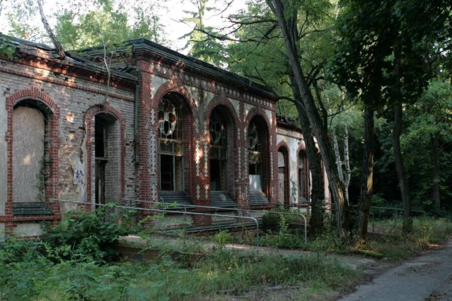 Beelitz Heilstatten Abandoned Hospital Womens Lung Ward