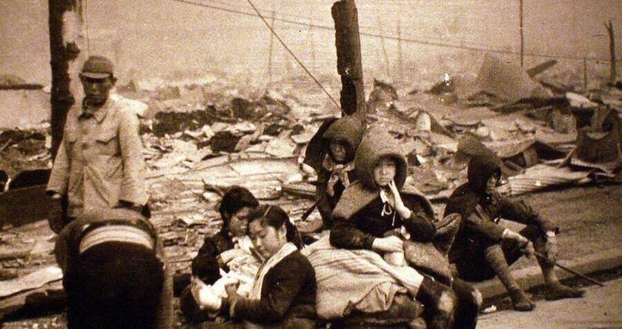 33 Haunting Photos Of The Firebombing Of Tokyo In 1945