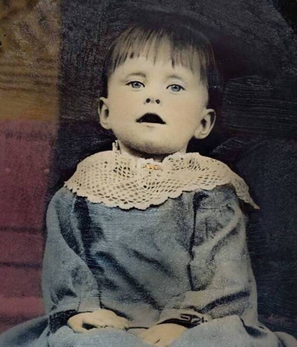 Dead Victorian Child