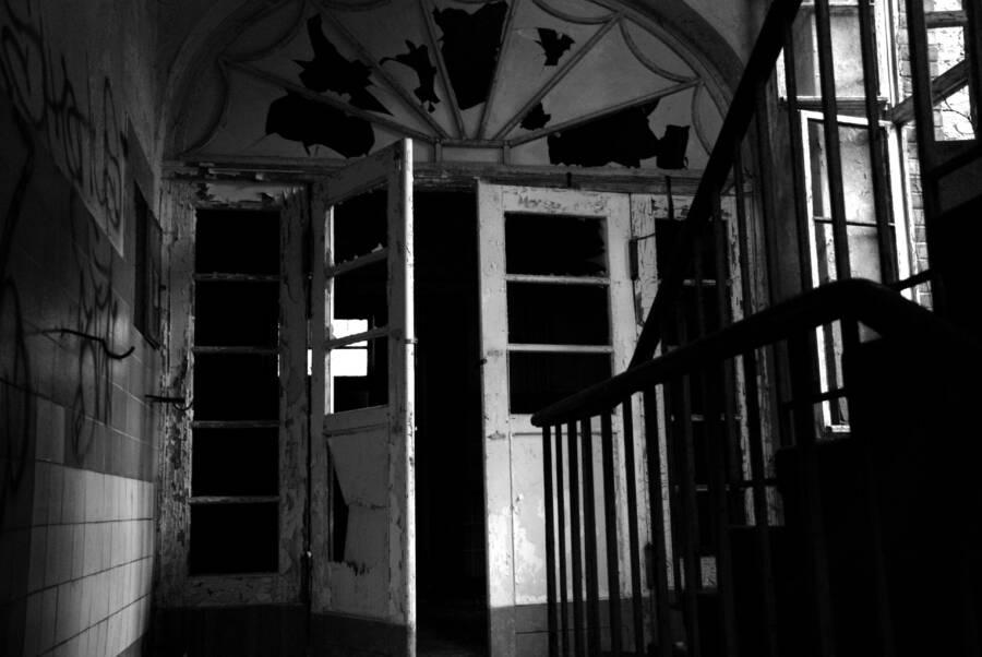 Empty And Dark Beelitz Heilstätten Doorway