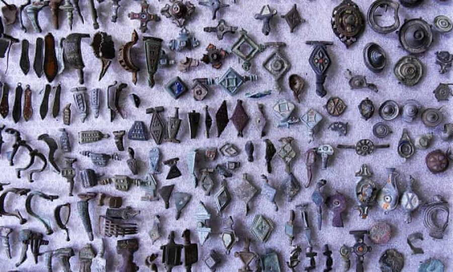 Looted Archaeological Artifacts