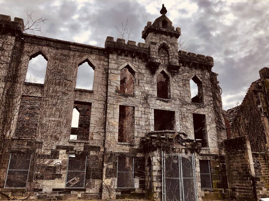 Overcast Weather At Smallpox Hospital