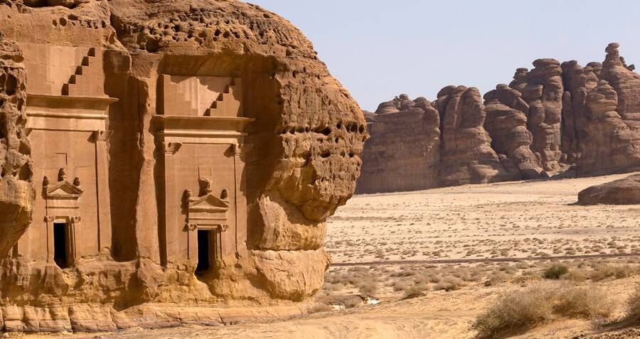 The ancient near. Хегра (Мадаин-Салих),. Руины Мадаин Салих. Jabal Qarah, Саудовская Аравия. Аль Ула.