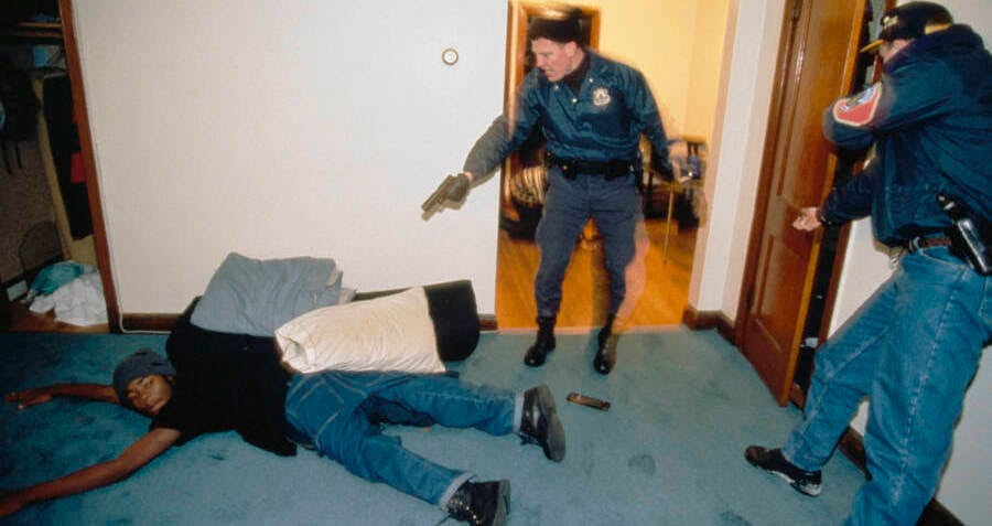 33 Photos Of The Crack Epidemic And The Destruction Left In Its Wake