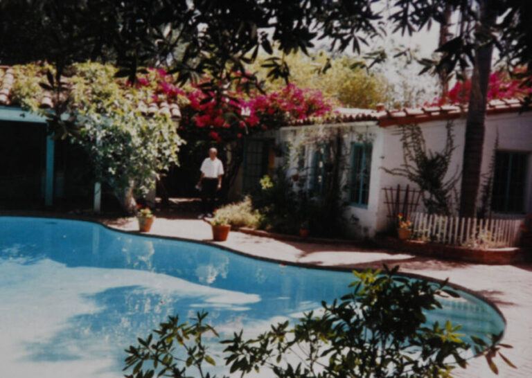 Inside Marilyn Monroe's House And The Sad Story Behind It