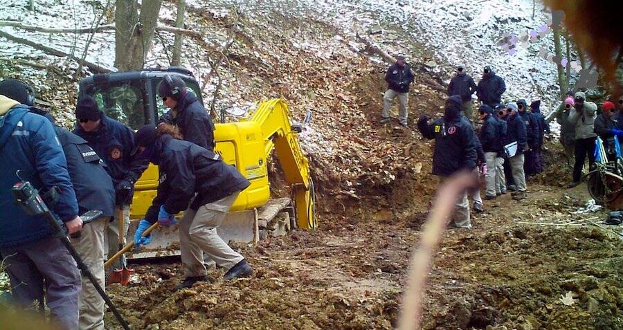 FBI allegedly dug up Civil War gold buried near Dents Run, hiding the  findings – NBC10 Philadelphia
