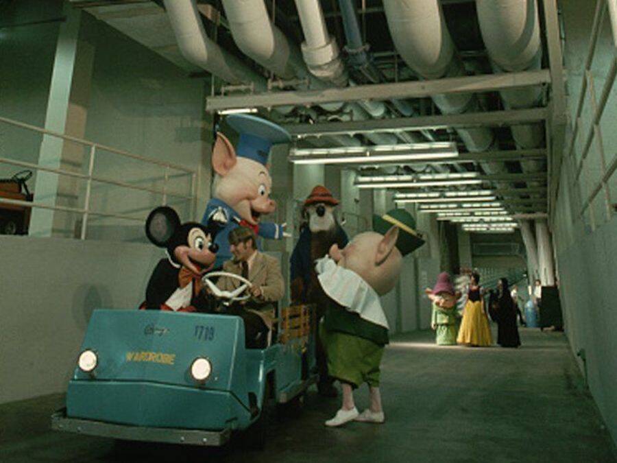 Disney Tunnels Shuttle And Cast Members