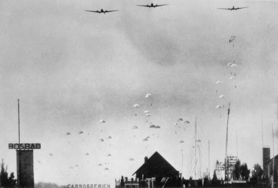 Dutch National Archives German Paratroopers In The Netherlands Dutch National Archives German paratroopers invading the Netherlands on May 10, 1940.