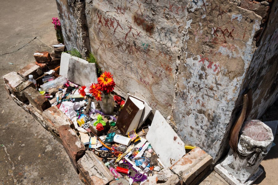 New Orleans Tomb Offerings