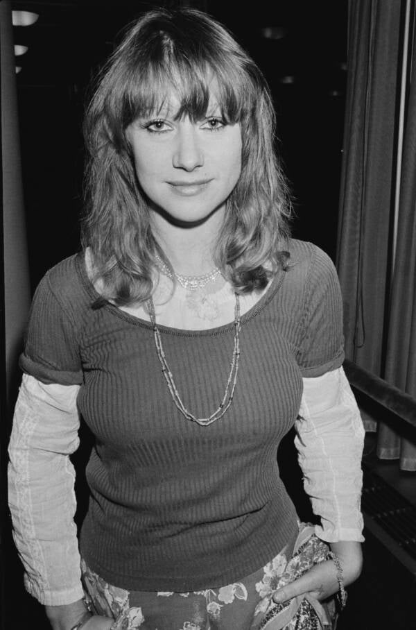 33 Photos Of Helen Mirren Young Vibrant And Timeless