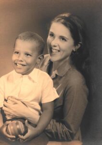 Stanley Ann Dunham: The Story Of Barack Obama's Mother
