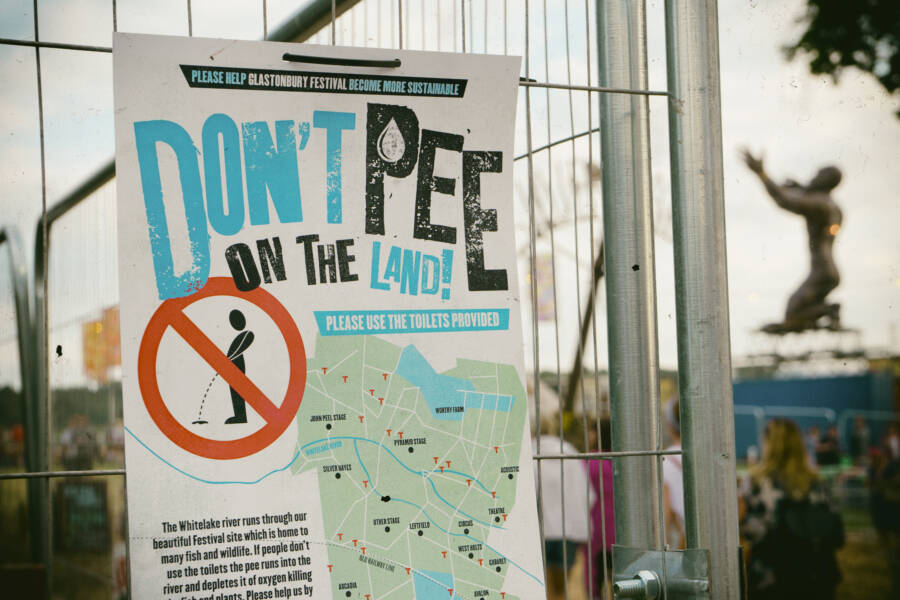 Dont Pee On The Land Sign