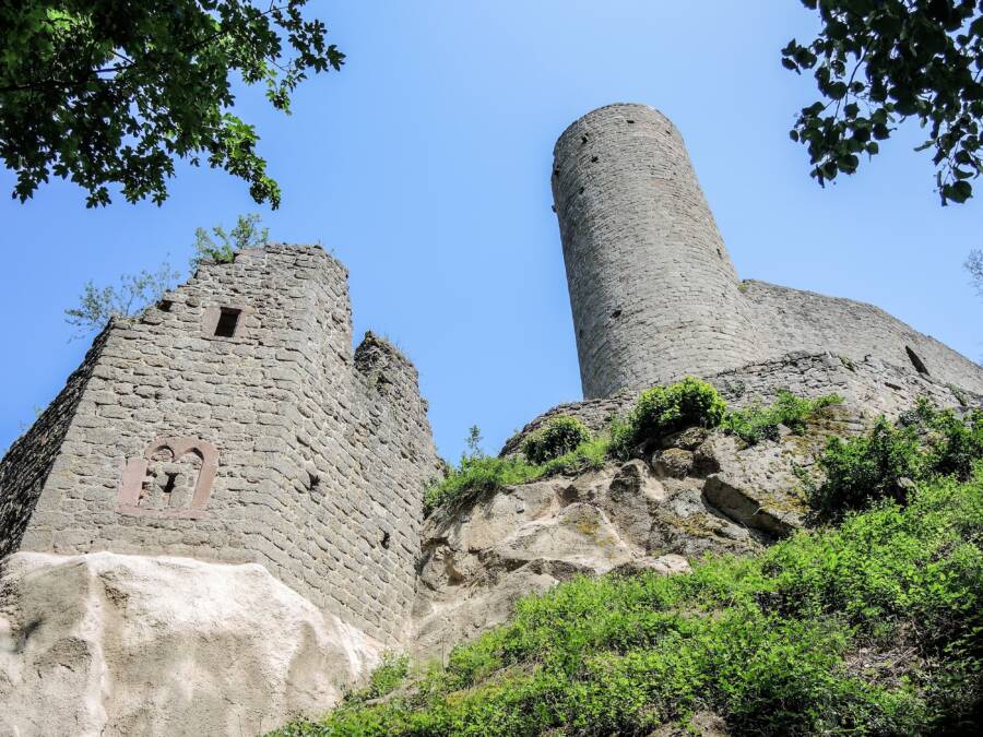 Blue Sky And Chateau Dandlau Walls