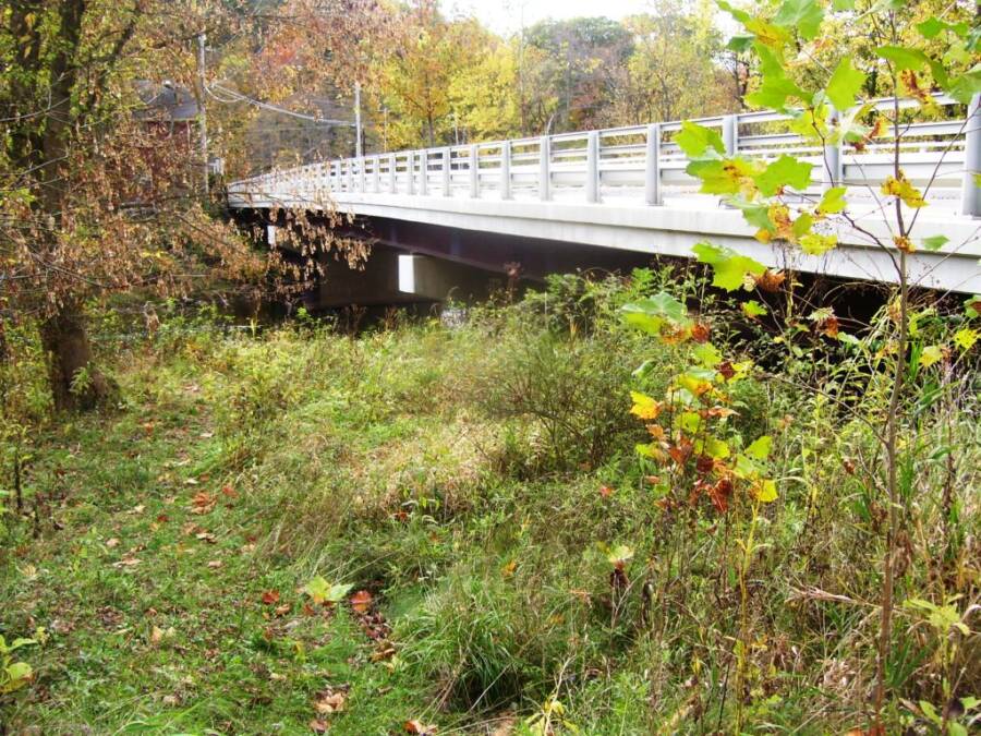 Crybaby Bridge In Helltown