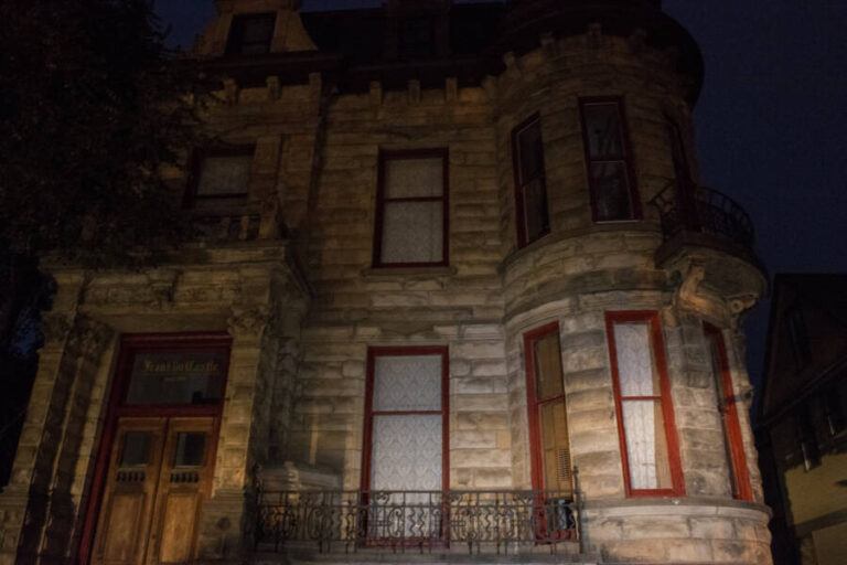 9 Real Haunted Houses In America And The Chilling Stories Behind Them