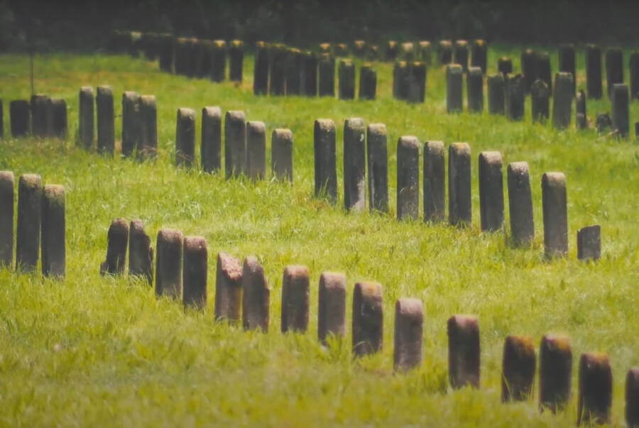 Rows Of Gravestones In Rhode Island