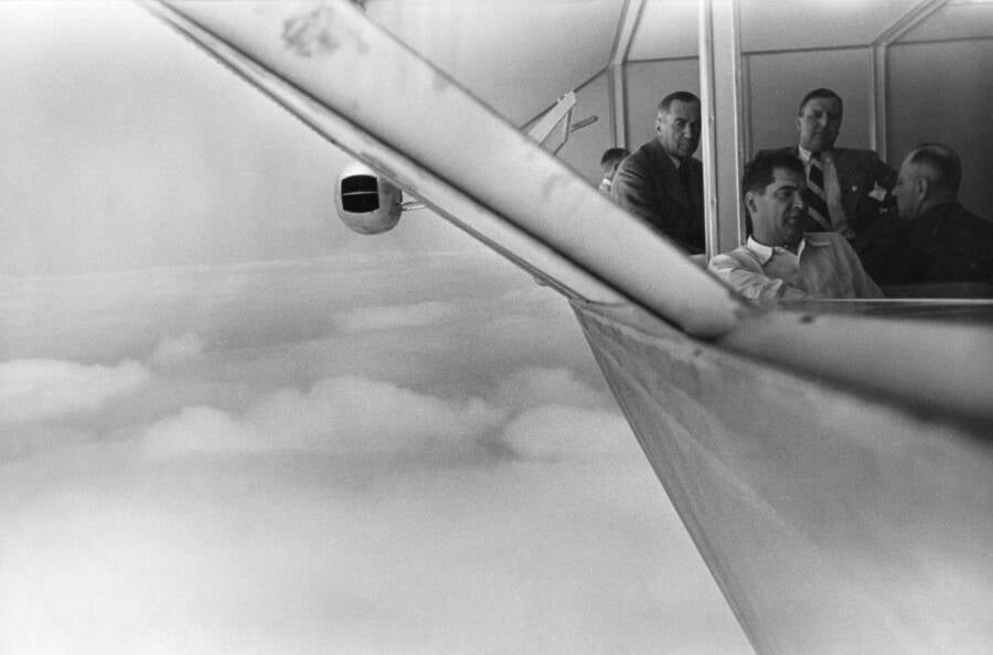 View Inside The Hindenburg During Flight