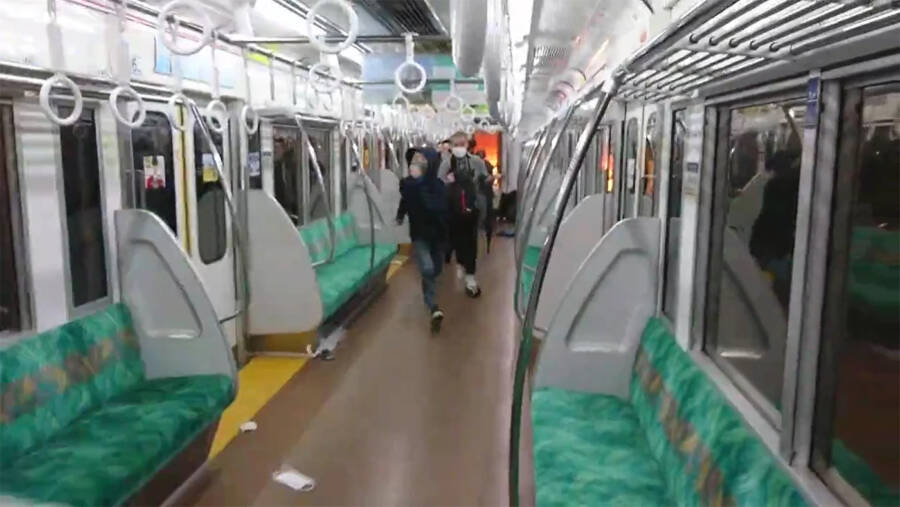 Tokyo Train Attack Passengers Running Away