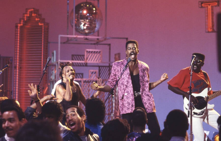 Cameo Performing On Soul Train