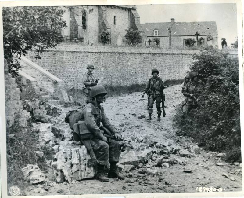 Paratroopers In France
