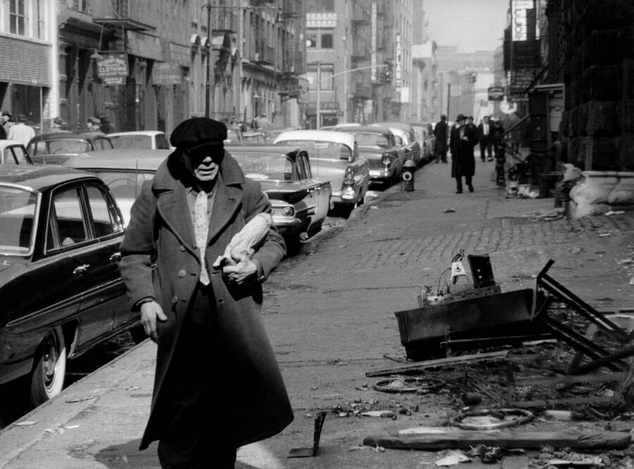 44-photos-of-the-bowery-new-york-city-s-most-infamous-slum