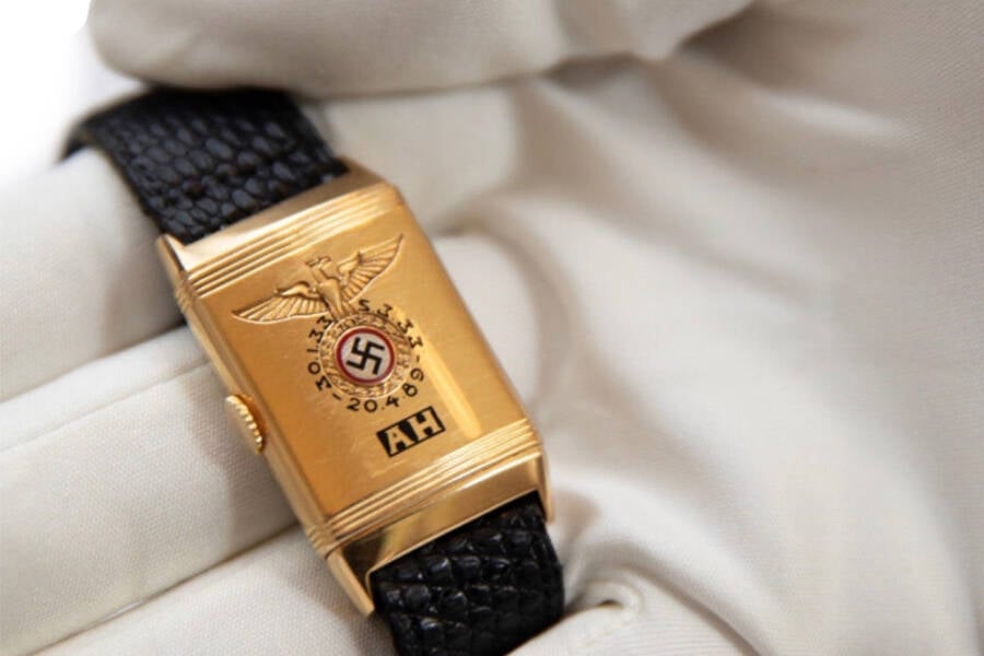 La montre en or d'Adolf Hitler